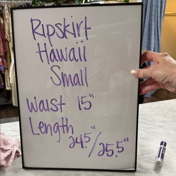 RipSkirt Hawaii Coral Dahila Teaberry Length 3 Wrap Skirt Size Small - Picture 2 of 12